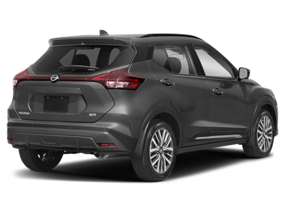 2022 Nissan Kicks SR