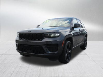 2022 Jeep Grand Cherokee Altitude 4x2