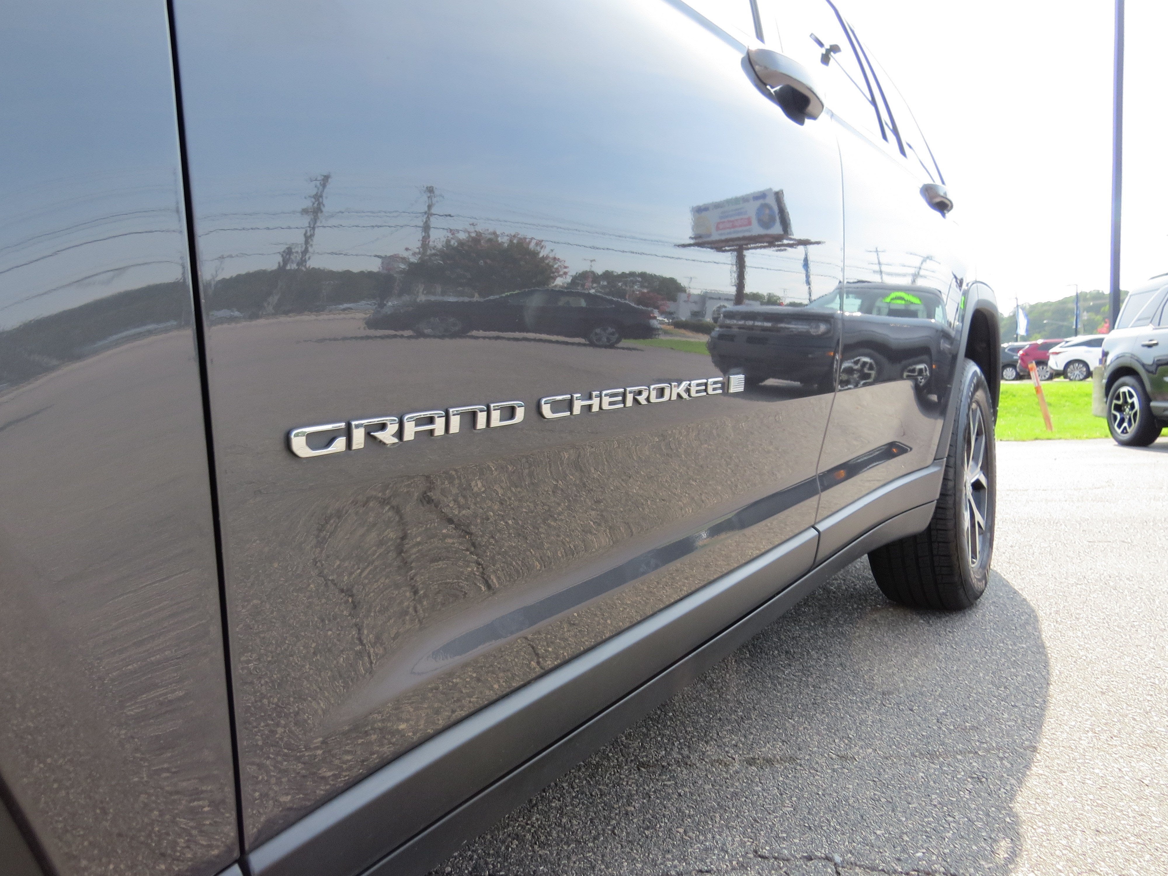 2023 Jeep Grand Cherokee L Limited 4x2