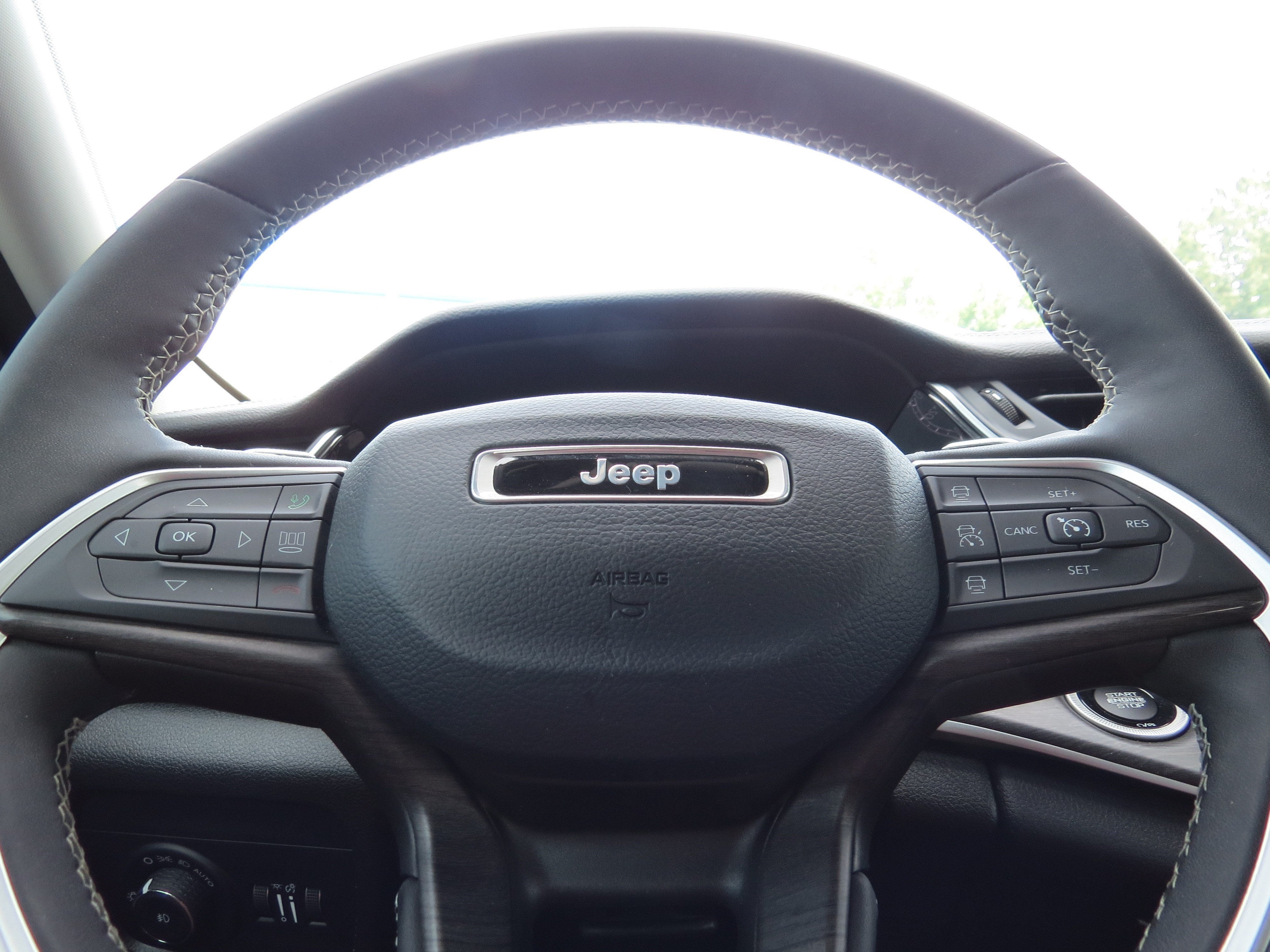 2023 Jeep Grand Cherokee L Limited 4x2
