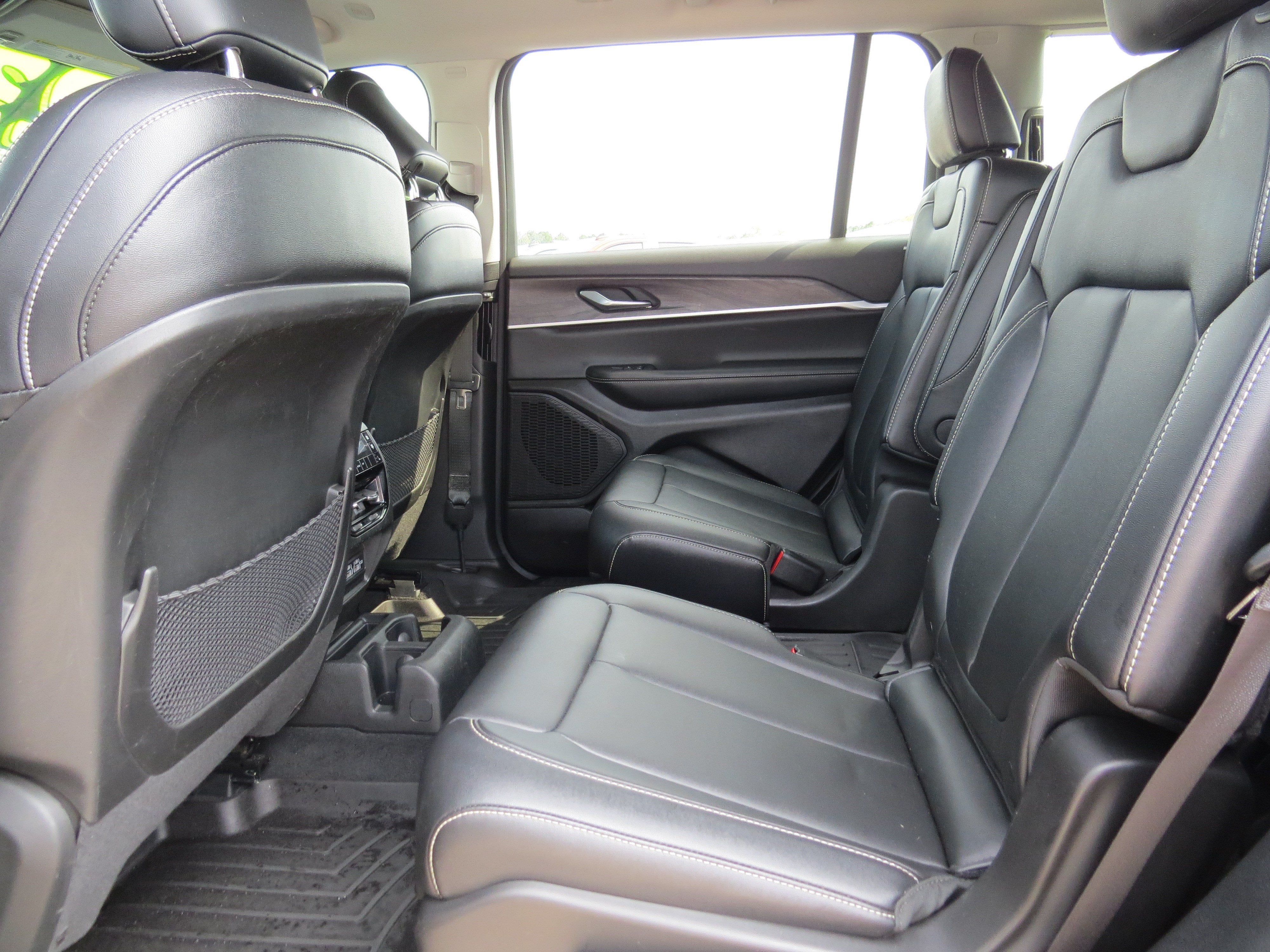 2023 Jeep Grand Cherokee L Limited 4x2