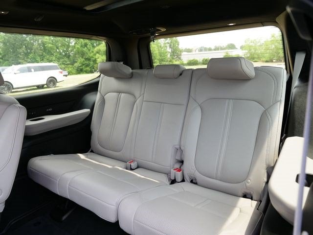 2025 Jeep Wagoneer Series III 4x4
