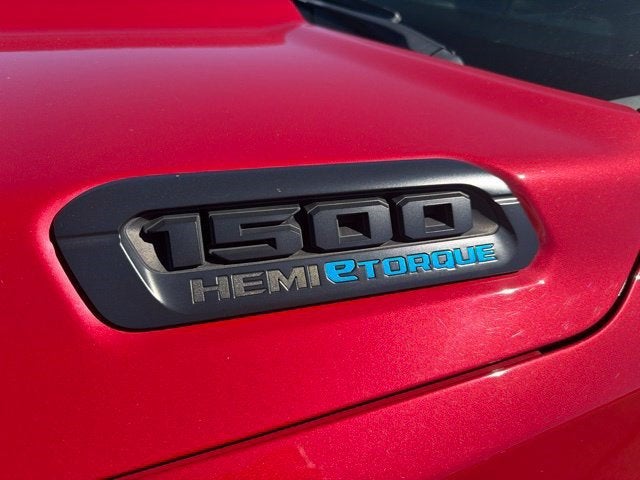 2022 RAM 1500 Big Horn Crew Cab 4x4 5'7" Box
