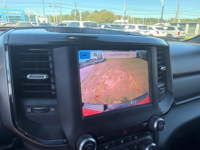 2022 RAM 1500 Big Horn Crew Cab 4x4 5'7" Box