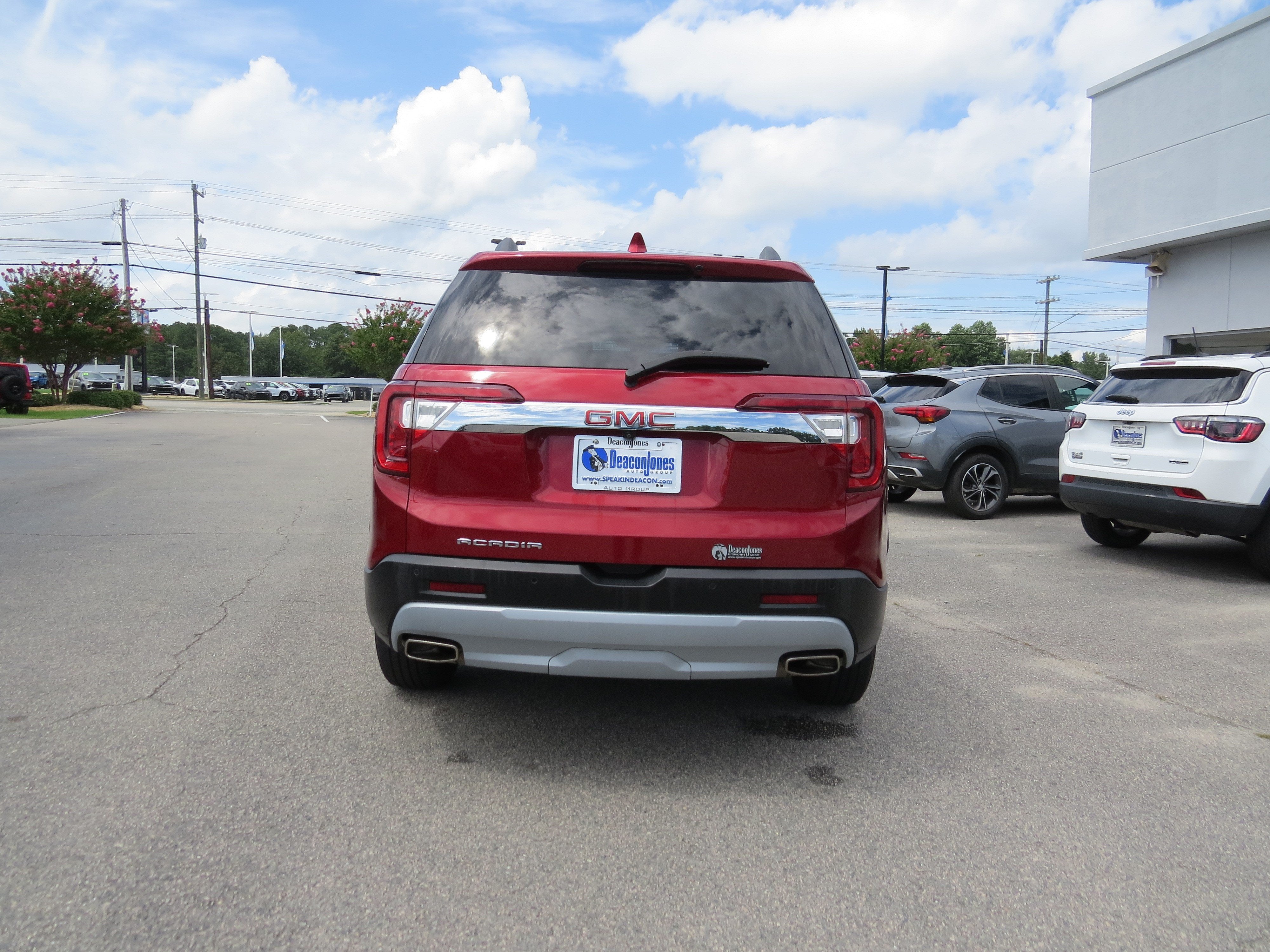 2023 GMC Acadia SLE