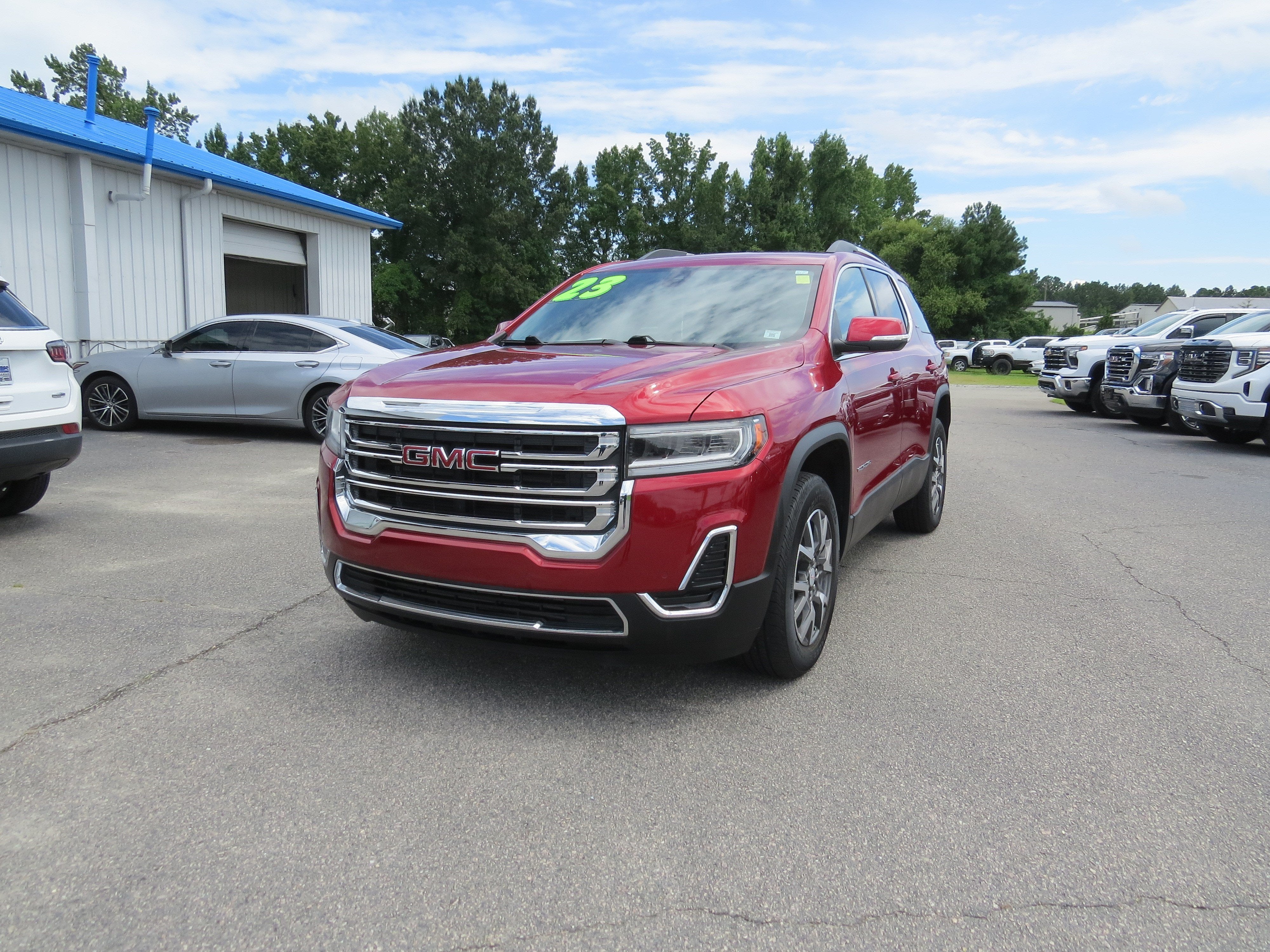 2023 GMC Acadia SLE