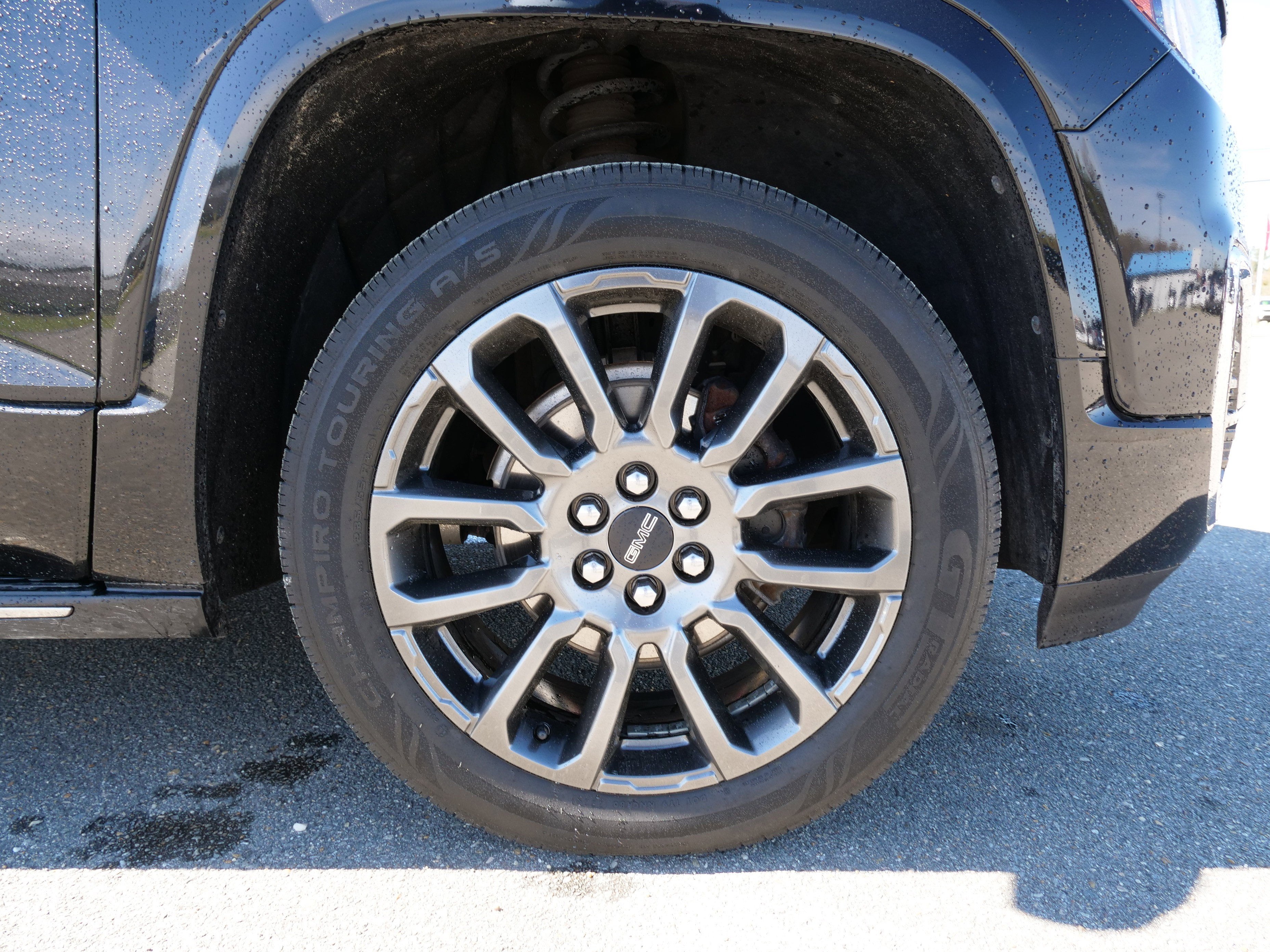 2022 GMC Acadia Denali