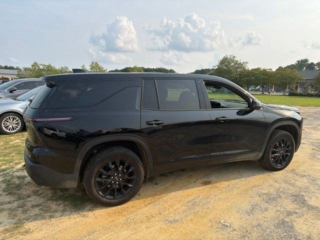 2024 Chevrolet Traverse LS