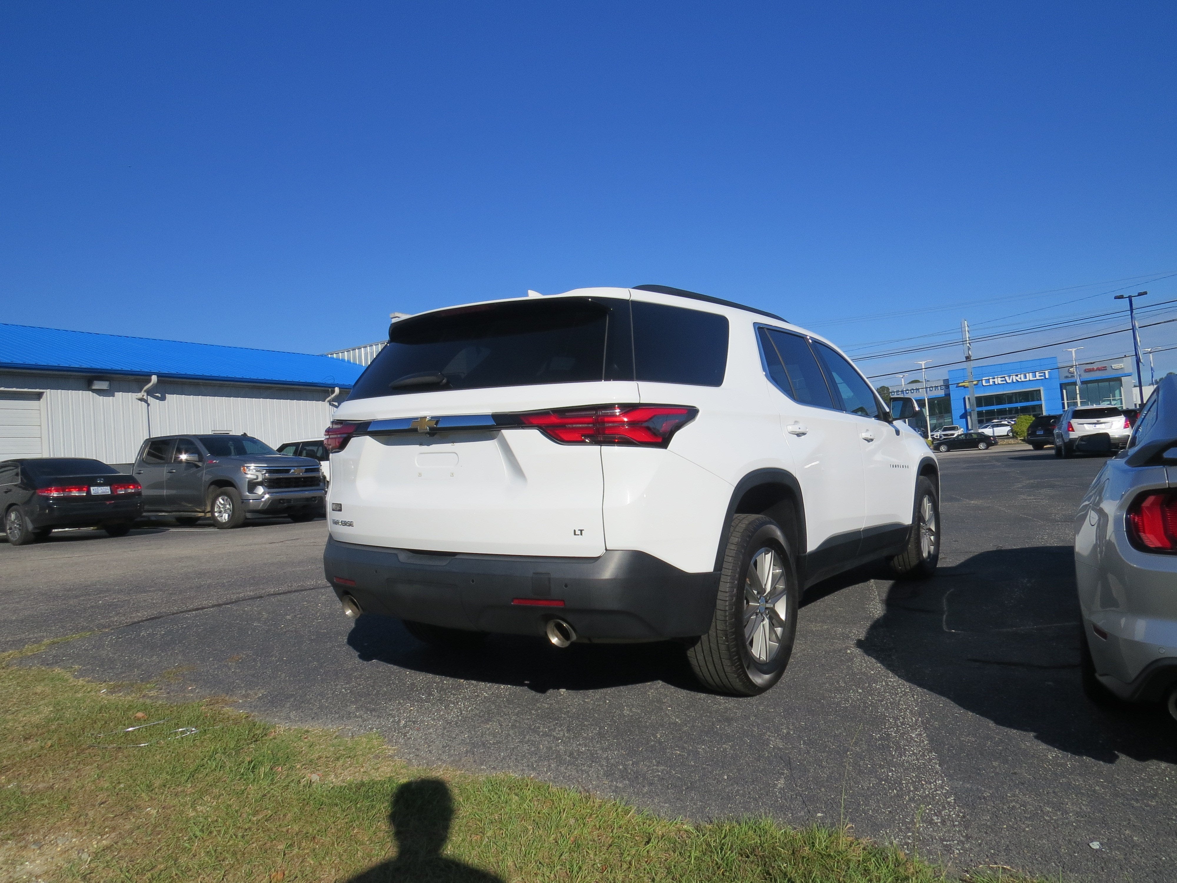 2022 Chevrolet Traverse LT Cloth