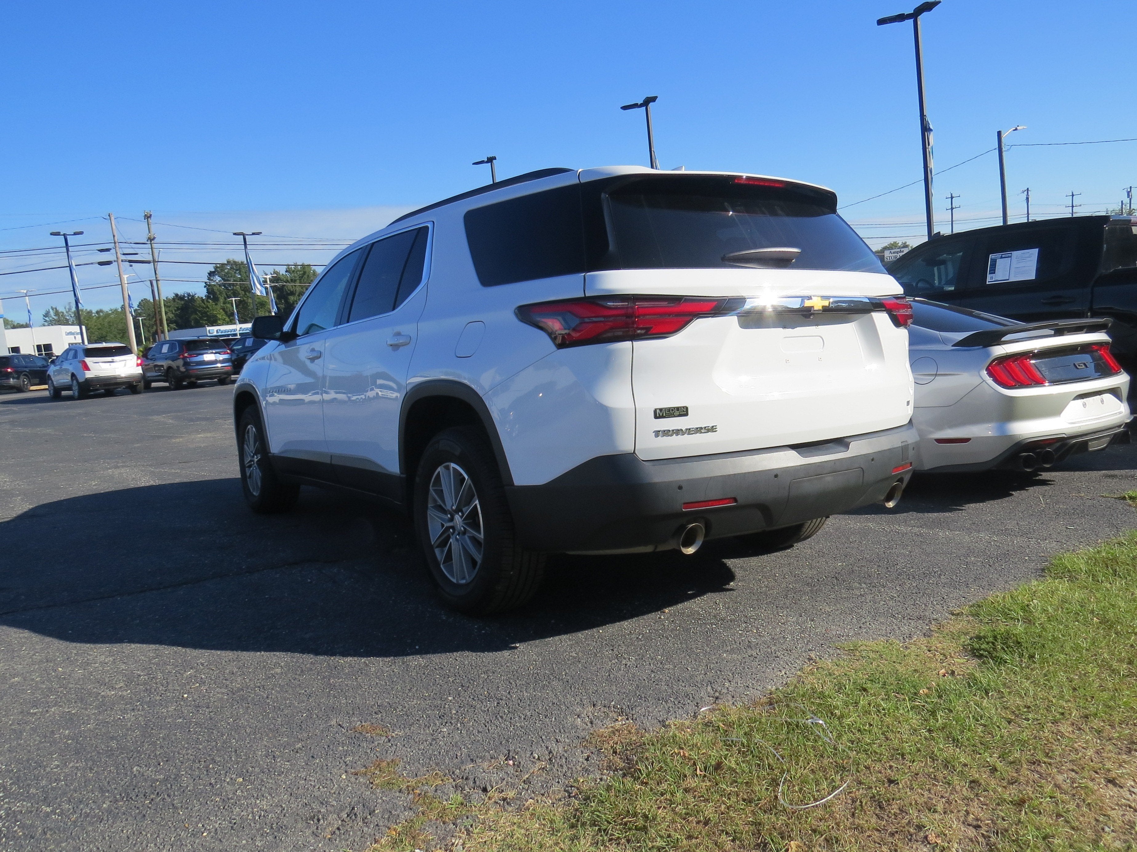 2022 Chevrolet Traverse LT Cloth
