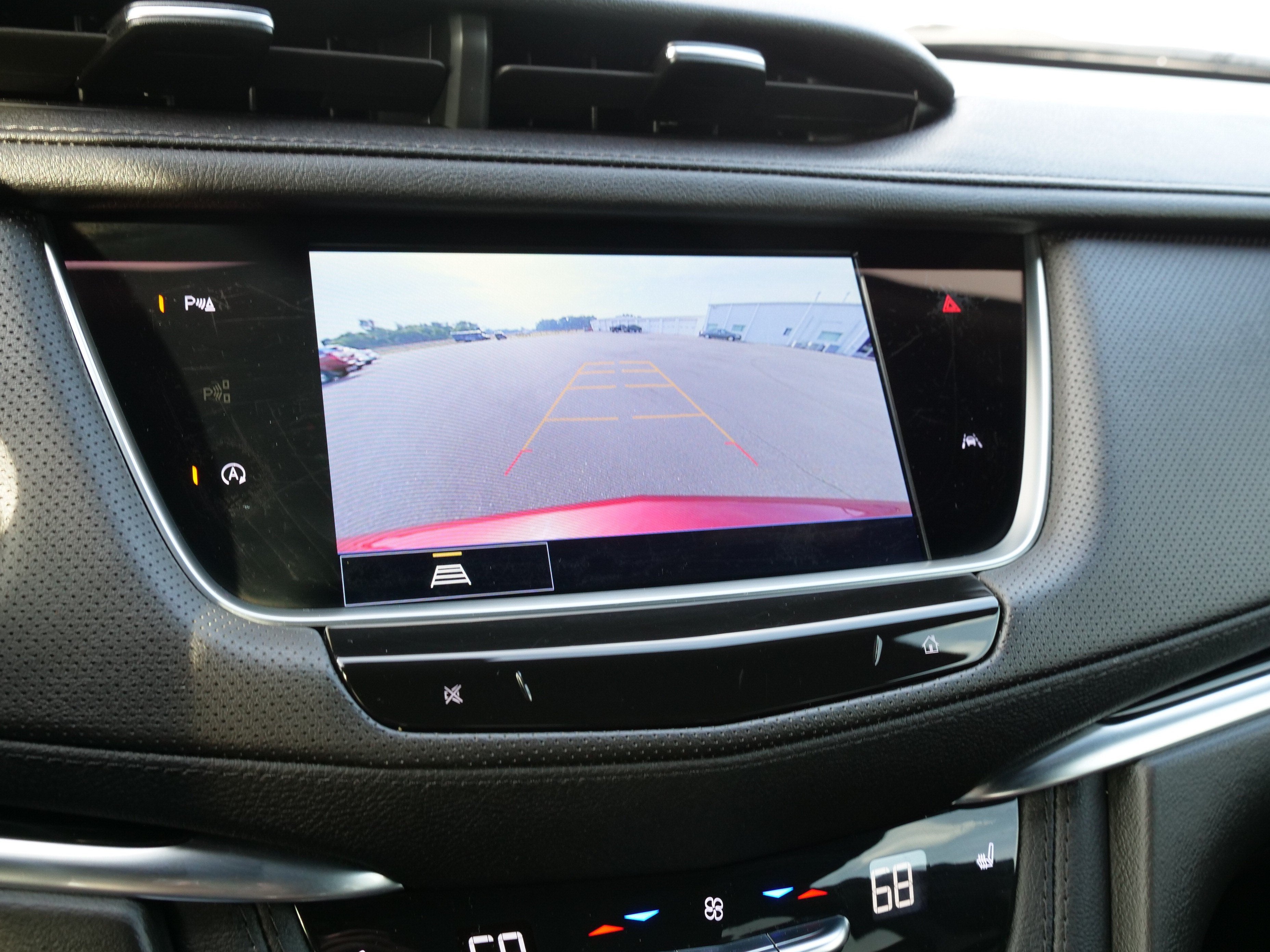 2024 Cadillac XT6 Luxury
