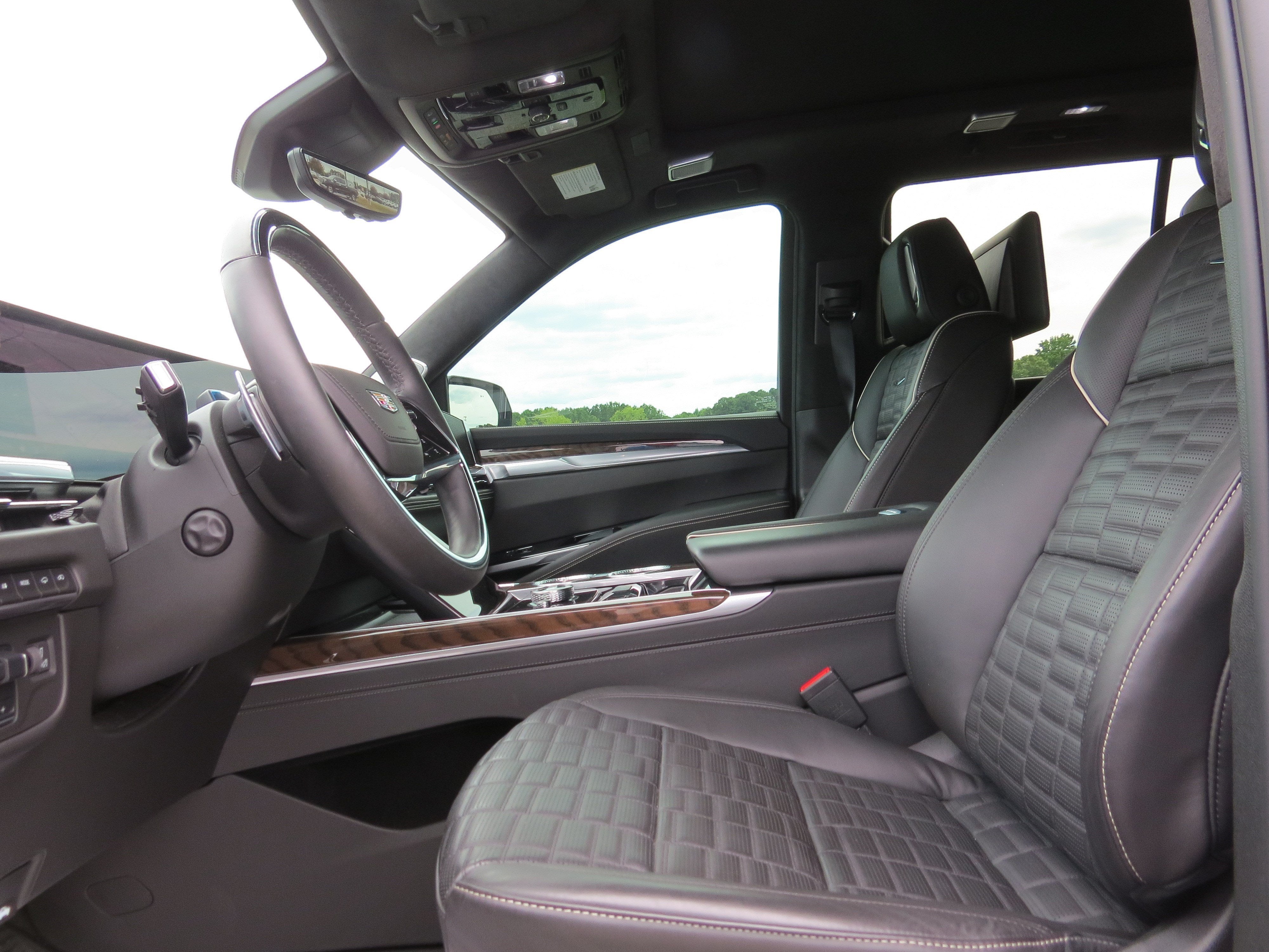 2025 Cadillac Escalade Sport Platinum
