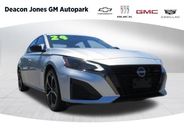 2024 Nissan Altima 2.5 SR's photo