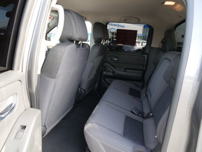2025 Nissan Frontier Crew Cab SV 4x4