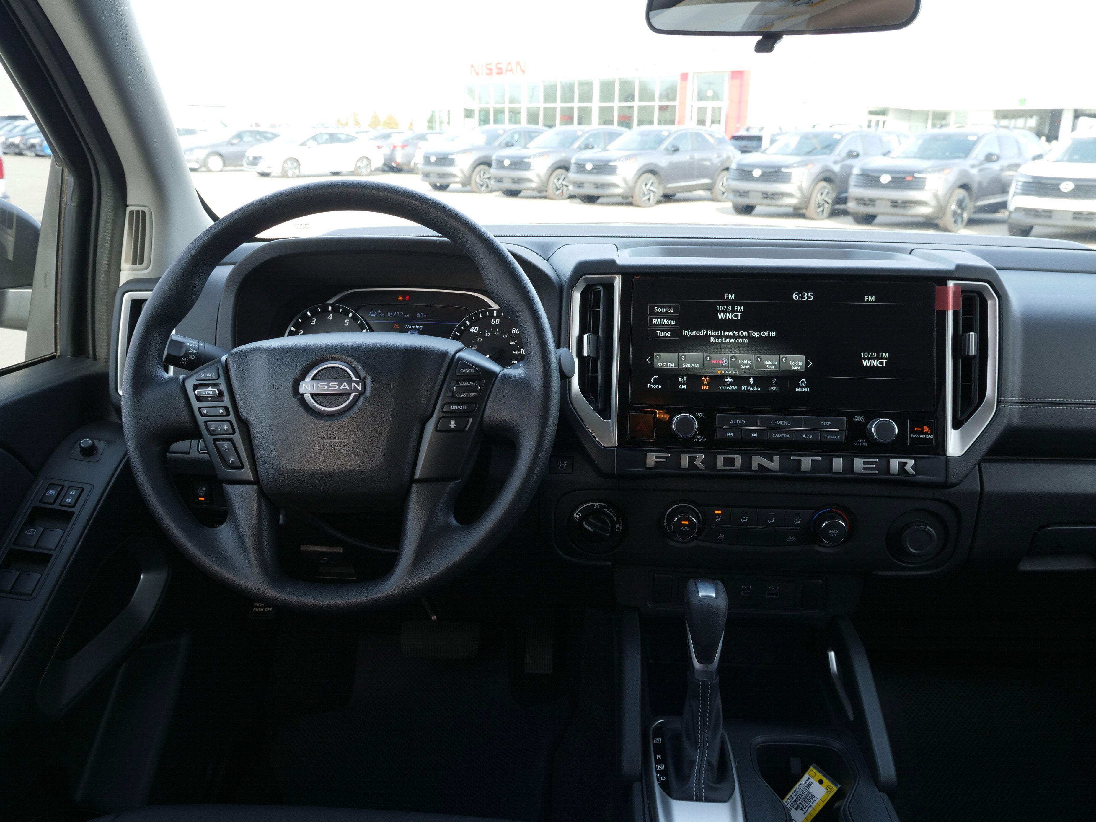 2025 Nissan Frontier Crew Cab SV 4x4