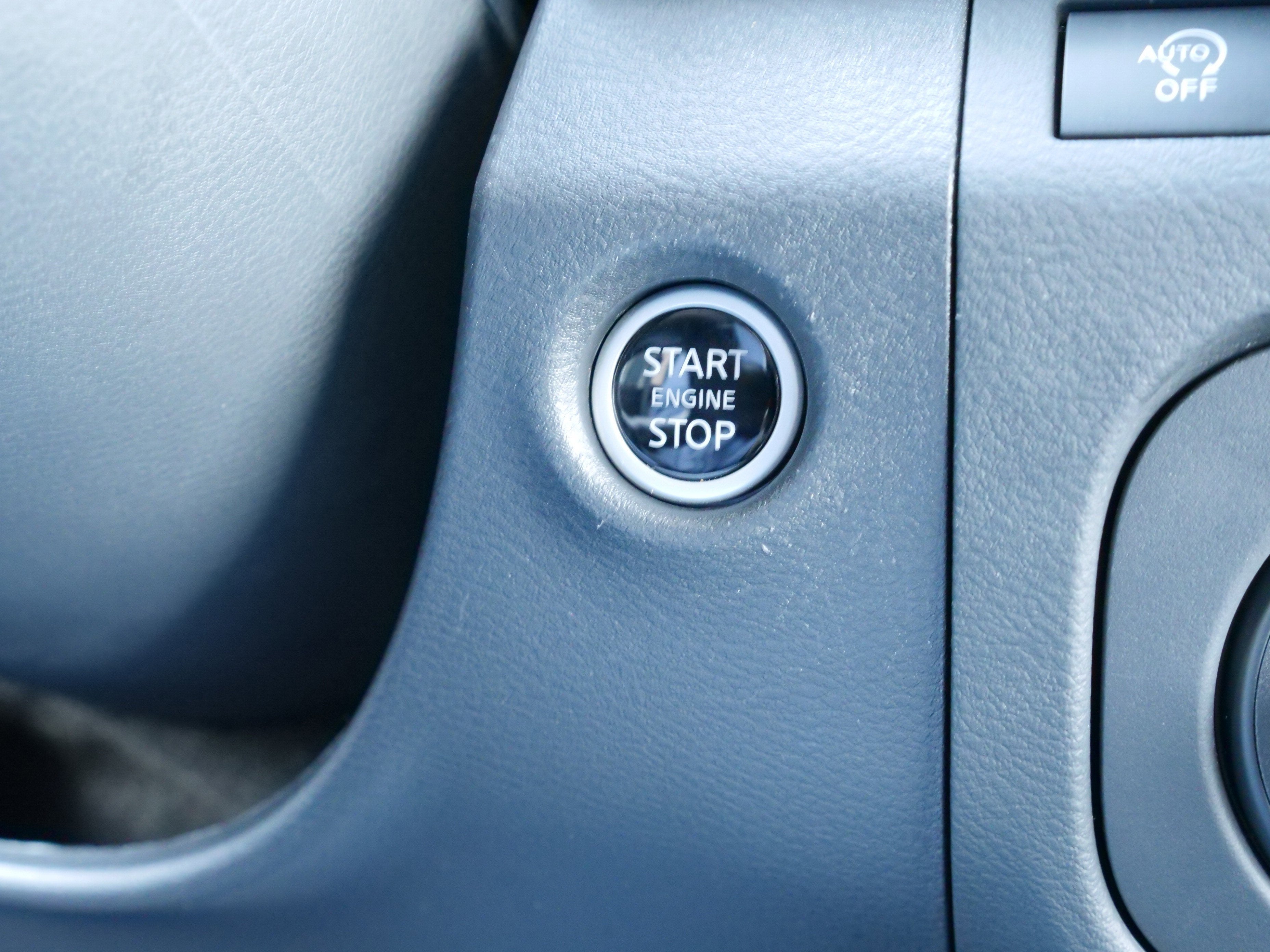 2025 Nissan Frontier Crew Cab SV 4x4