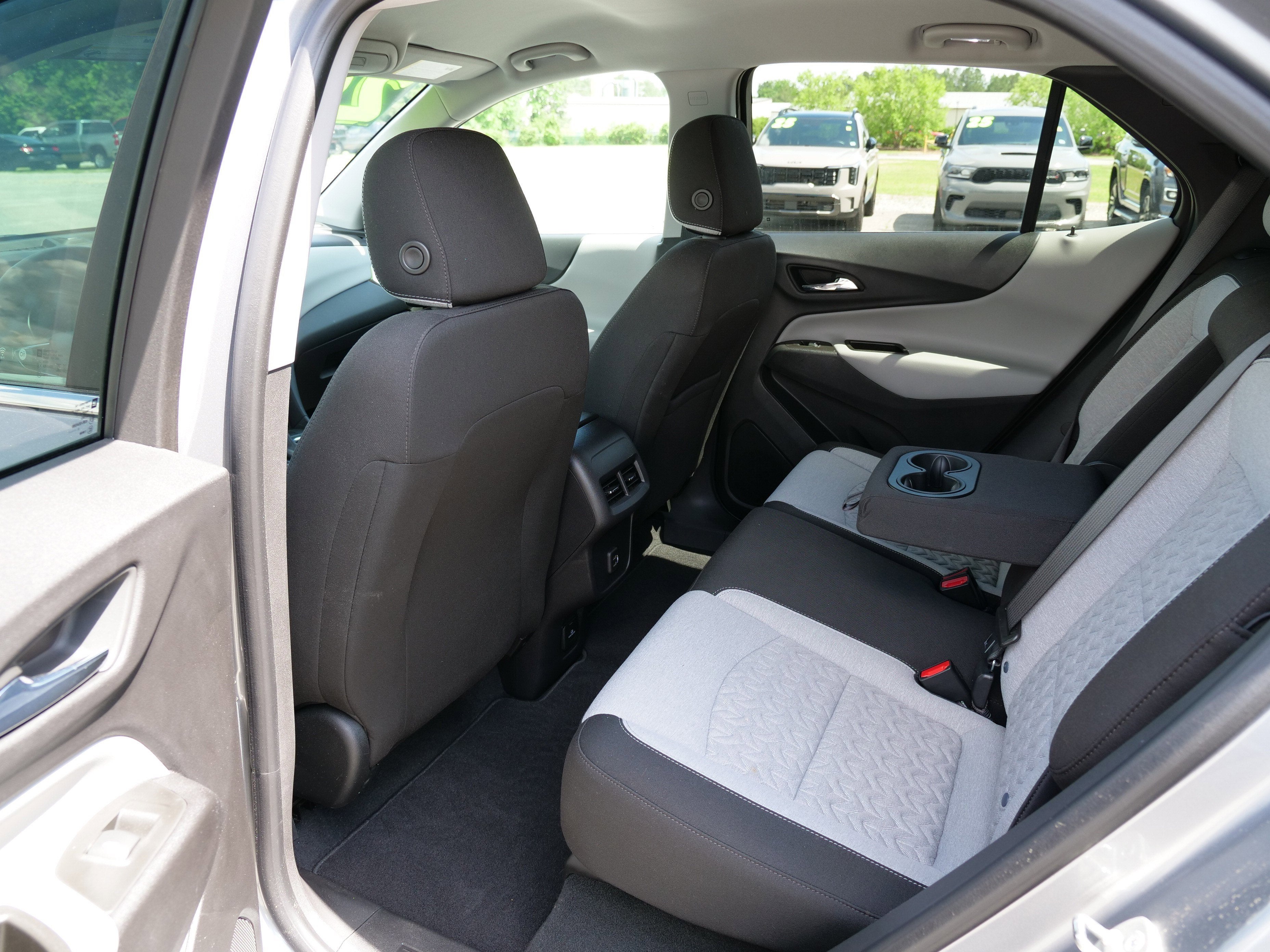 2024 Chevrolet Equinox LT - Photo 13