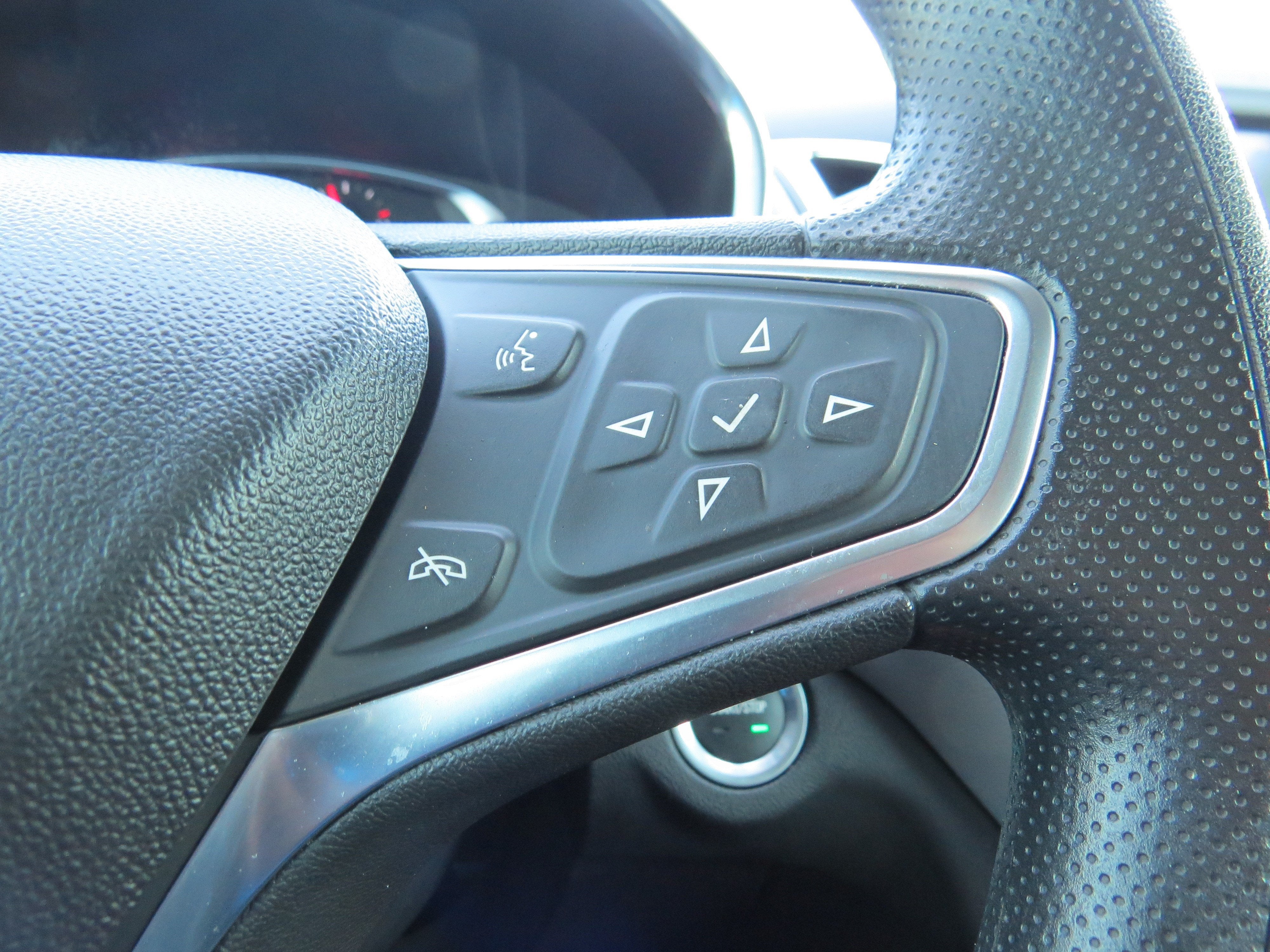 2024 Chevrolet Equinox LS - Photo 16