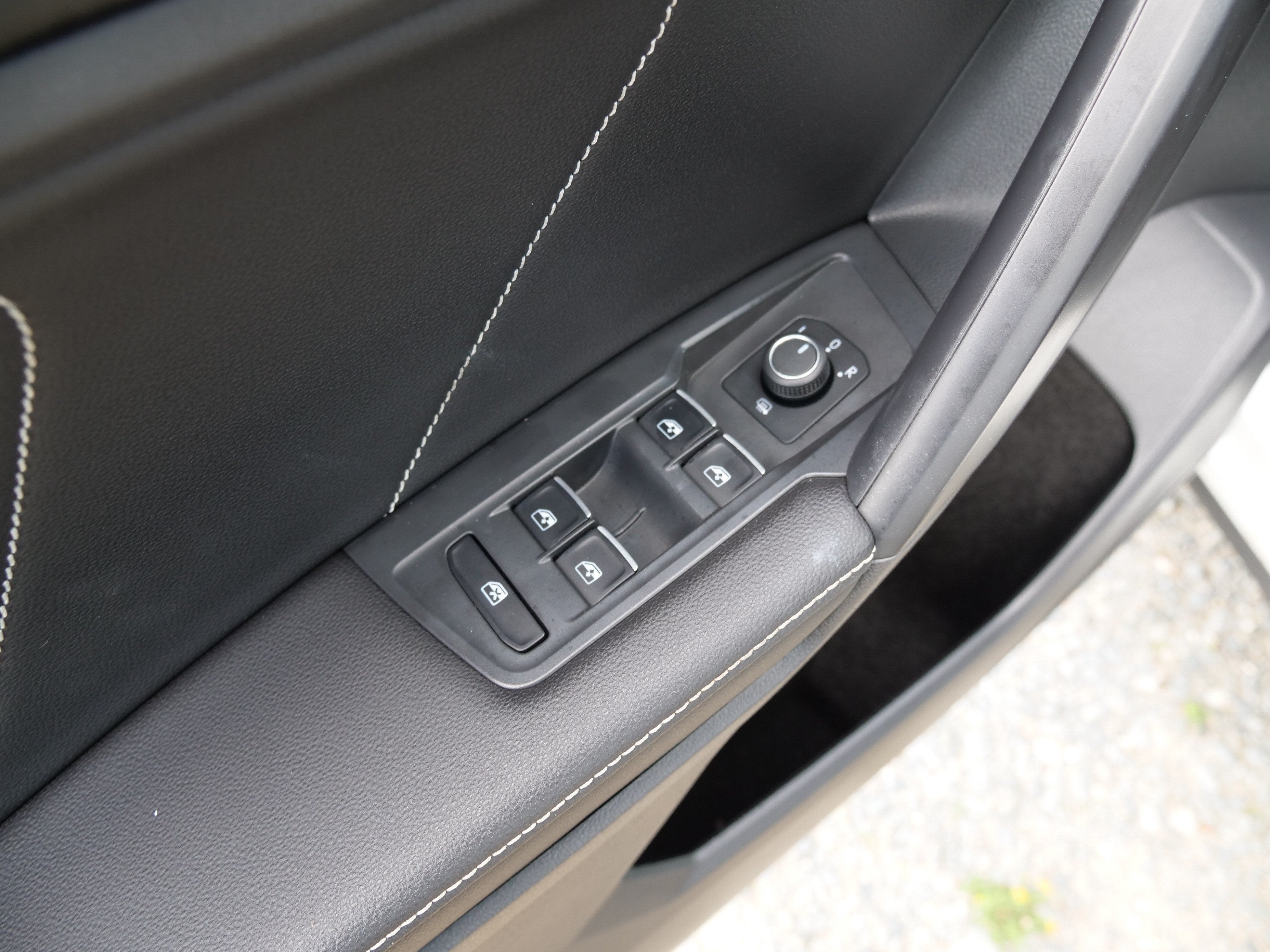 2023 Volkswagen Tiguan SE - Photo 17