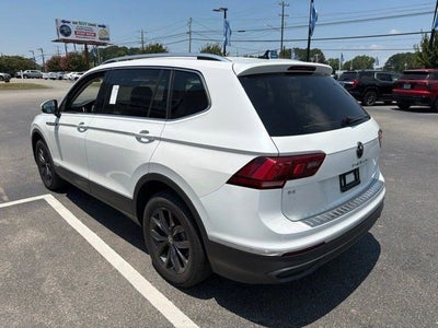2023 Volkswagen Tiguan 2.0T SE