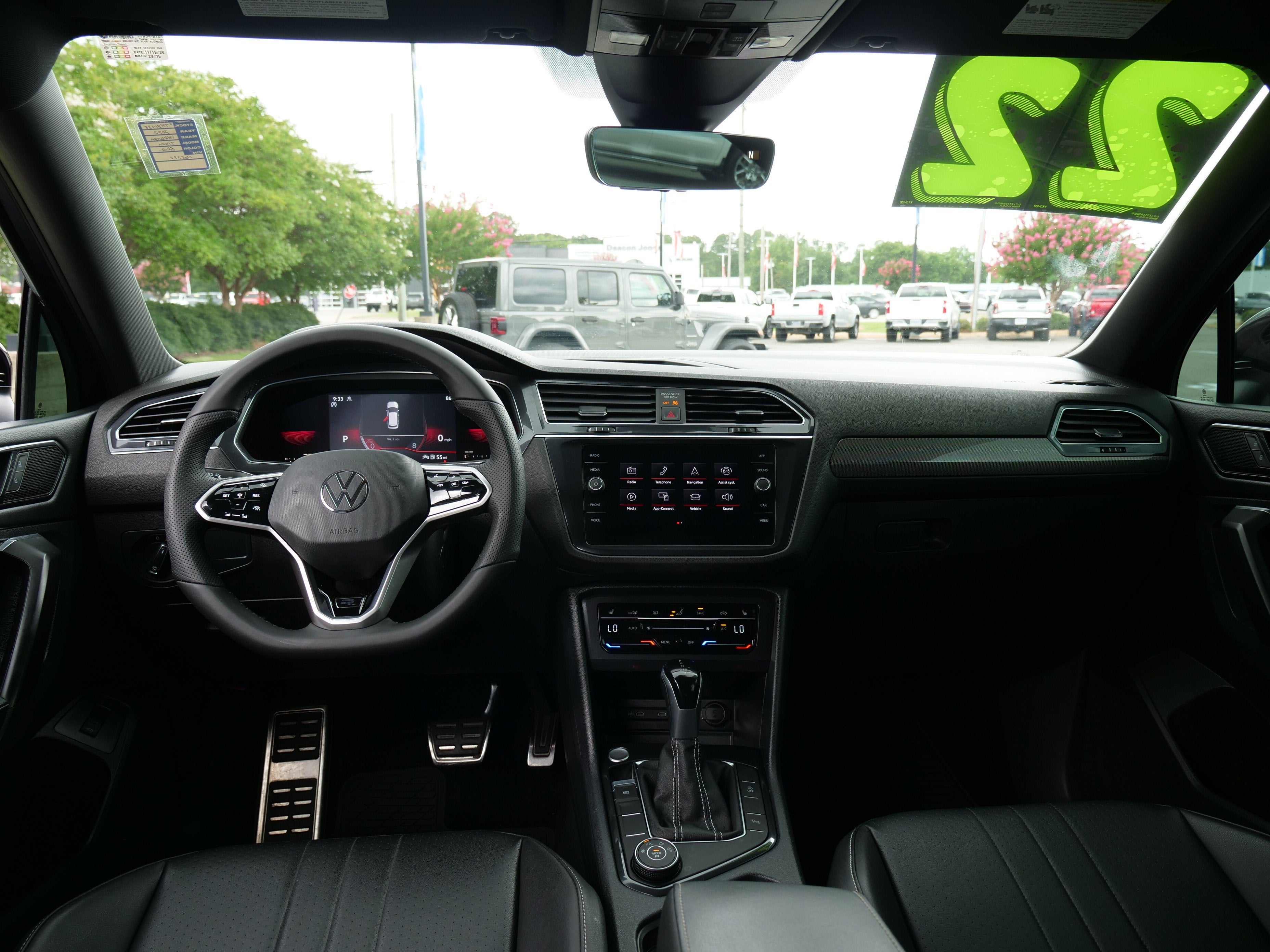 2022 Volkswagen Tiguan 2.0T SE R-Line Black