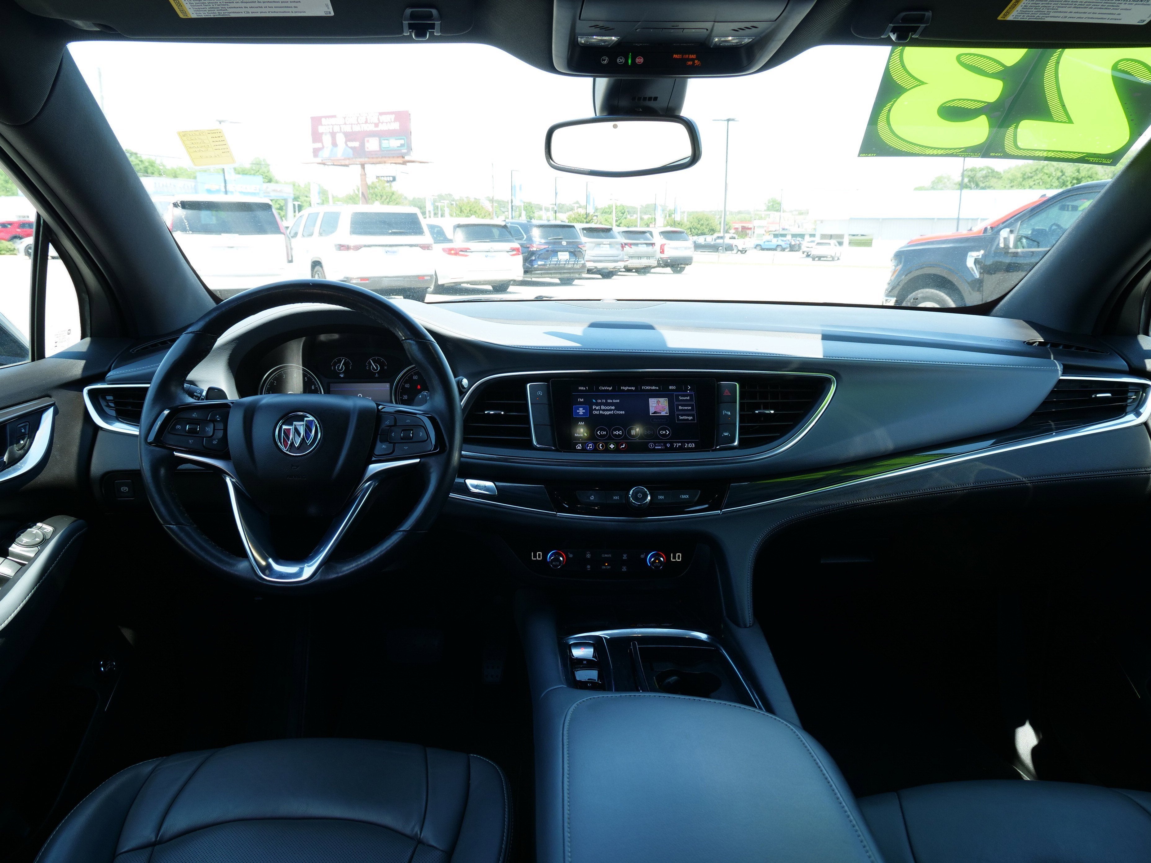 2023 Buick Enclave Essence
