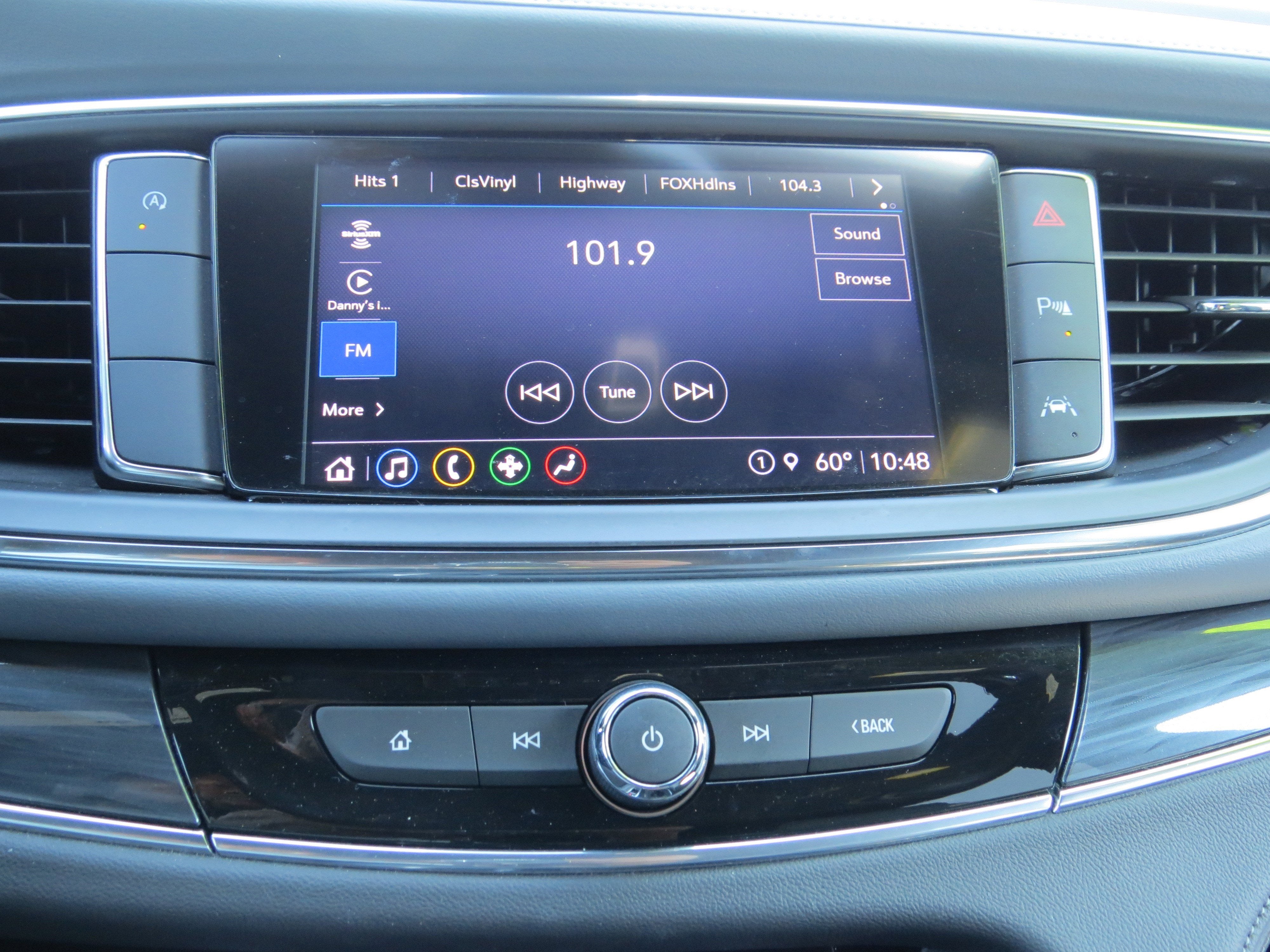 2023 Buick Enclave Essence