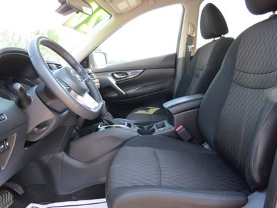 2020 Nissan Rogue SV FWD