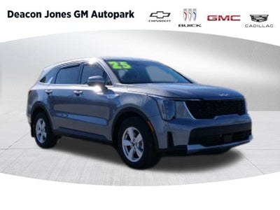2025 Kia Sorento LX