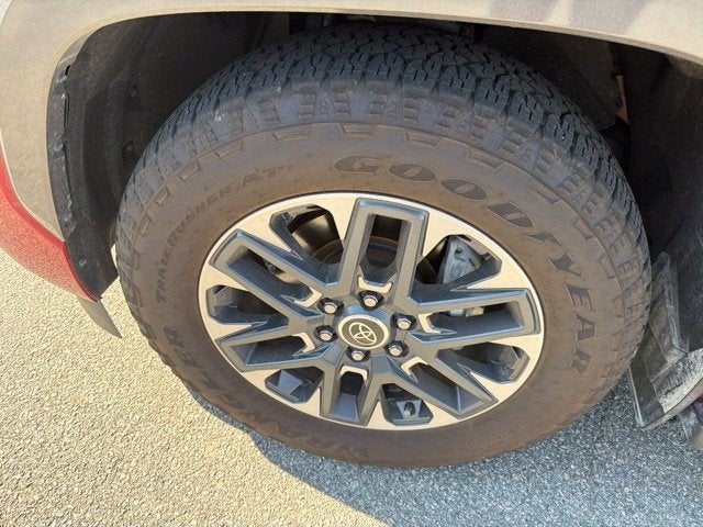 2024 Toyota Sequoia SR5