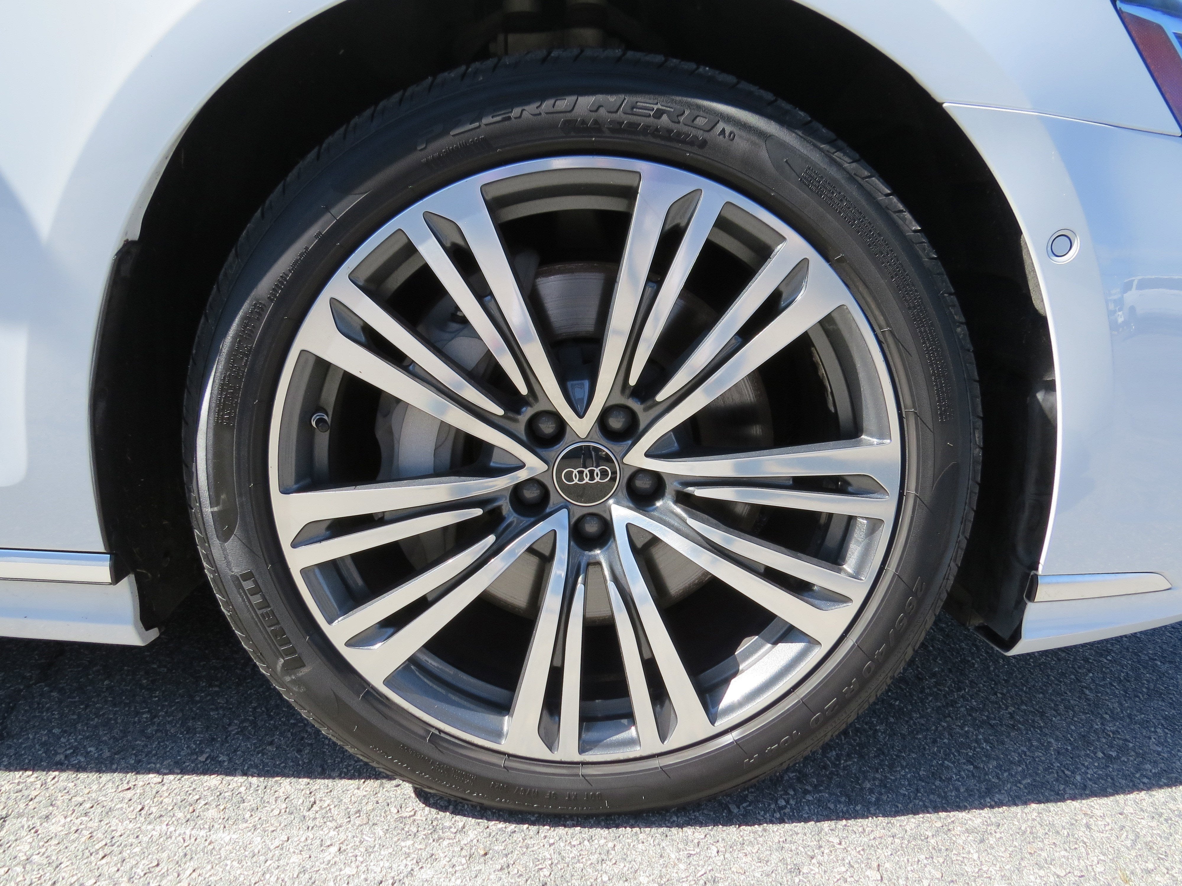 2022 Audi A8 L 55 TFSI quattro Tiptronic