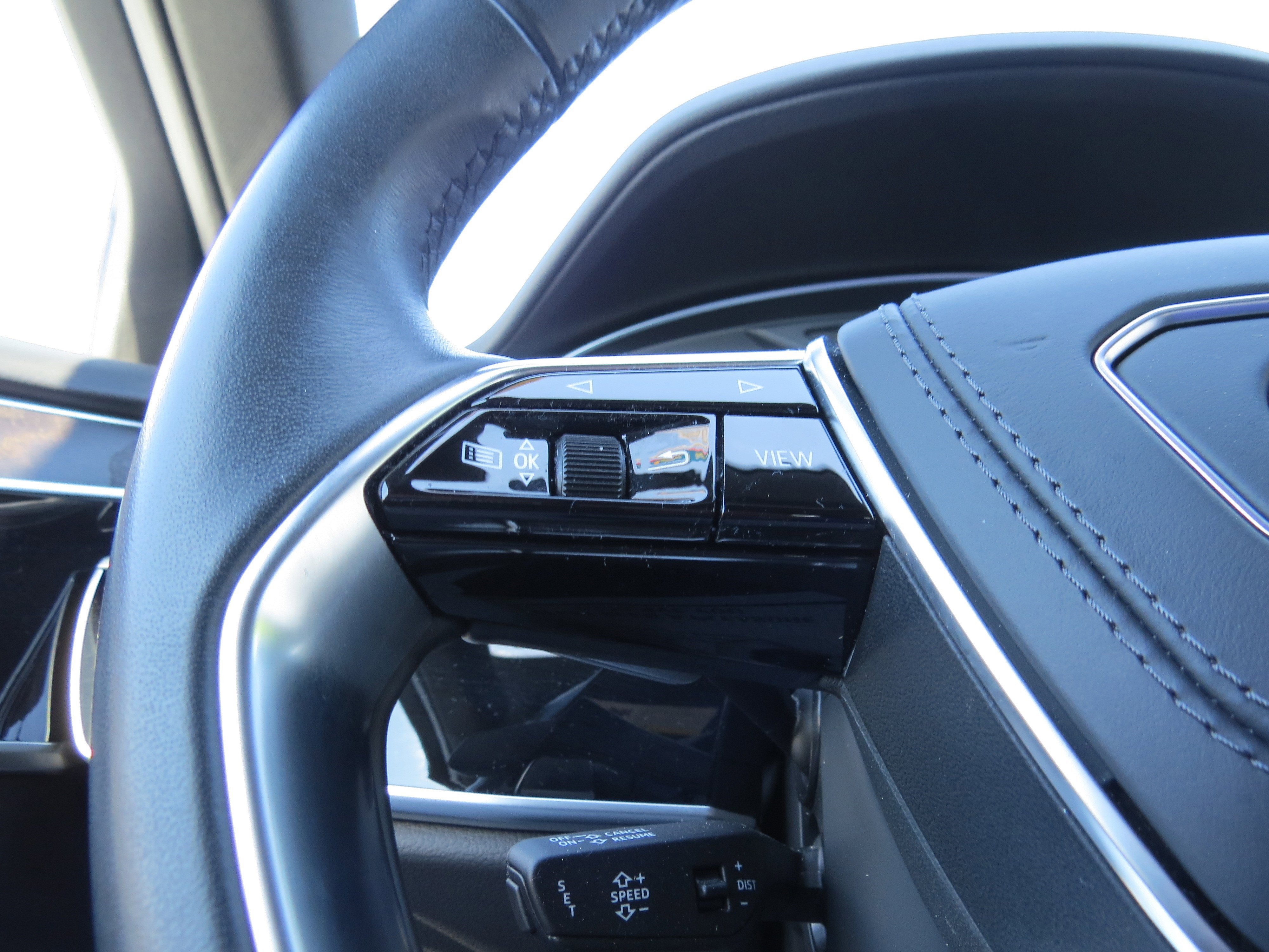 2022 Audi A8 L 55 TFSI quattro Tiptronic