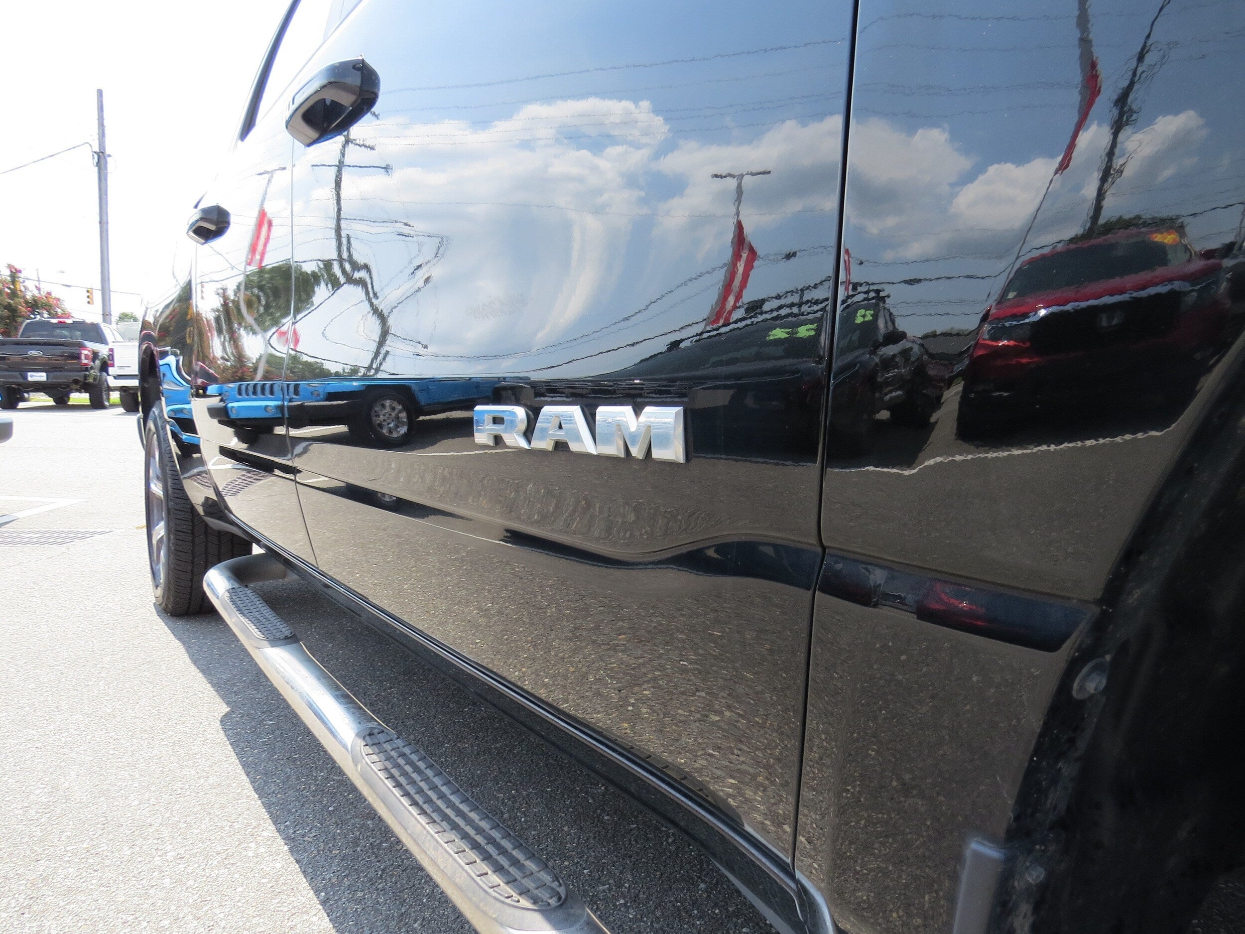 2023 RAM 1500 Laramie