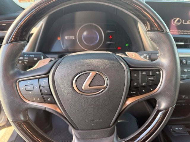 2019 Lexus ES 