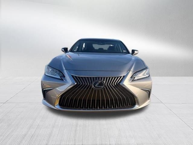 2019 Lexus ES 