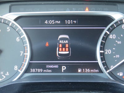 2024 Nissan Pathfinder SV